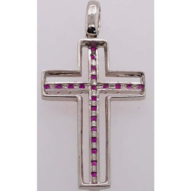 14 Karat White Gold and Pink Topaz Cross Pendant 0.38 TWS For Sale In New York - Image 6 of 6