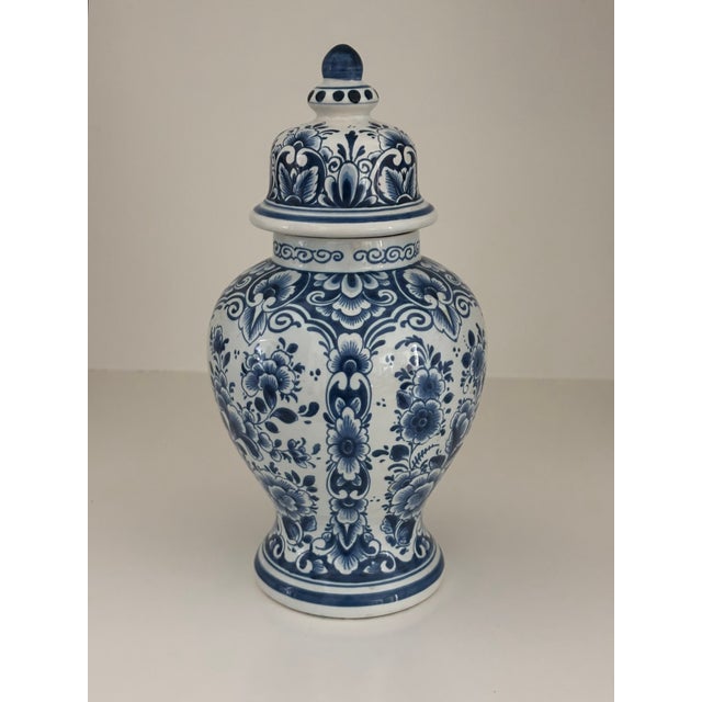 Vintage Dutch Oud Delft Blue and White Vase With Lid For Sale - Image 10 of 13