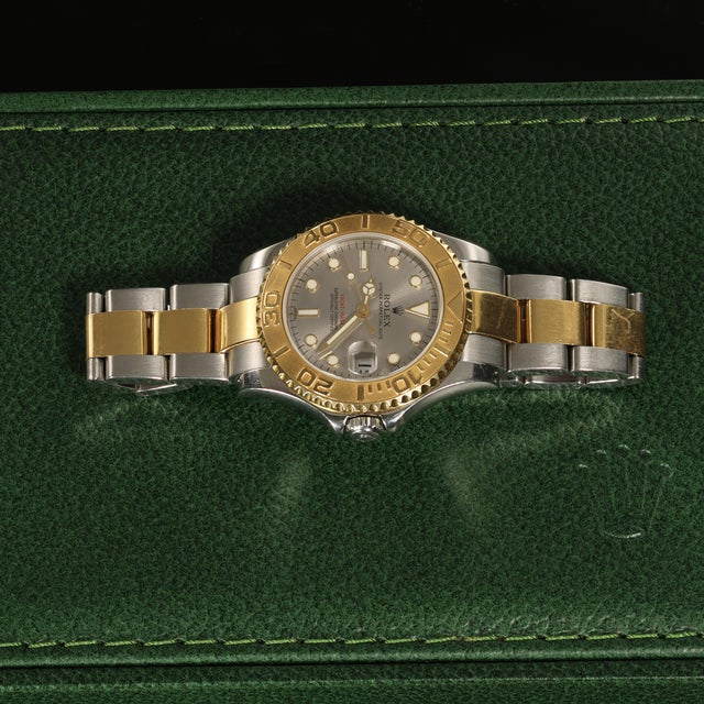 1990s Rolex Yacht Master Two Tone 168623 Gray Dial 35mm Full Set Watch For Sale - Image 12 of 18