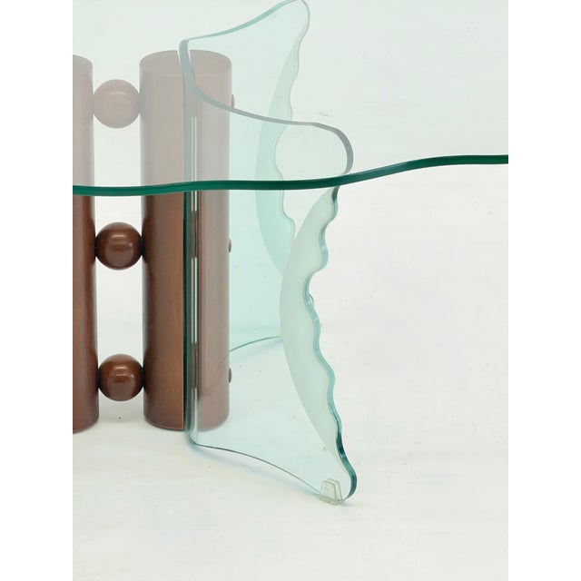 1970s Vintage Postmodern Coffee Table with Corrugated Glass and Wooden Spheres, 1970s For Sale - Image 5 of 9