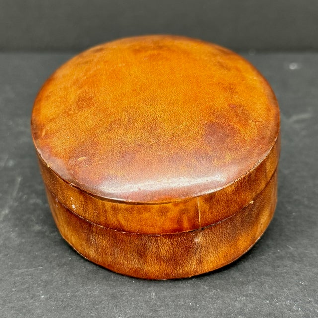 Wood 1970s Small Oval Italian Hand Tooled Leather Box by Paul Stuart For Sale - Image 7 of 12