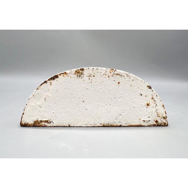 Mid 20th Century Vintage White Cast Floral Door Stop With Bow – Cottagecore / French Country / Shabby Chic For Sale - Image 5 of 8