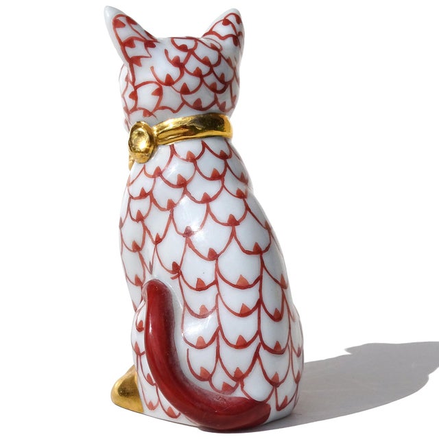 Ceramic Herend Style Sitting Kitty Cat Figurine With Red Fishnet Pattern and Gold Decoration Porcelain Ceramic Sculpture For Sale - Image 7 of 8