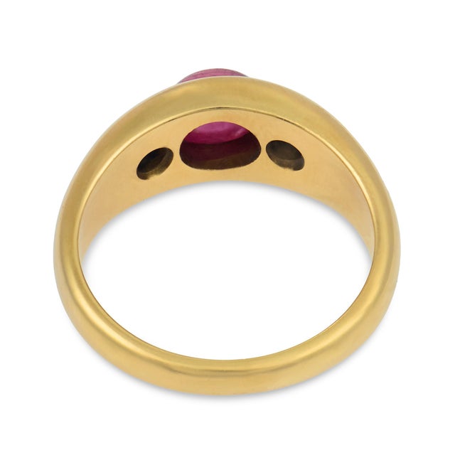 Vintage Ruby Diamond Bezel Set 18k Yellow Gold Ring, Size 5.5 For Sale In Los Angeles - Image 6 of 6
