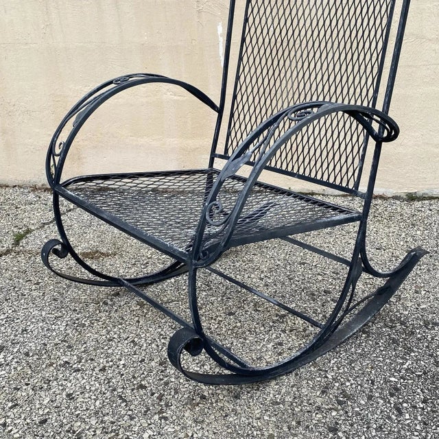 Mid 20th Century Vintage Salterini Style Art Nouveau Wrought Iron Garden Seating & Table, 4 Pieces, Attributed For Sale - Image 10 of 17