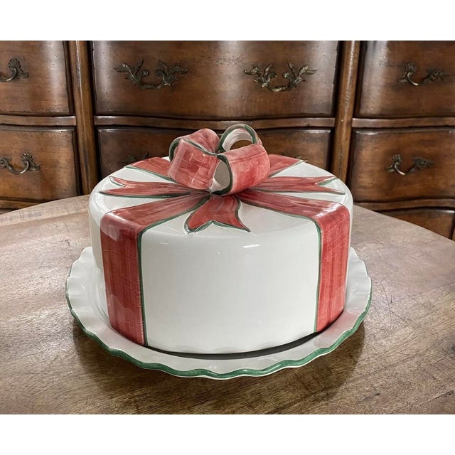 Late 20th Century Covered Cake Plate With 3-Dimensional Red Ribbon and Bow For Sale - Image 6 of 6