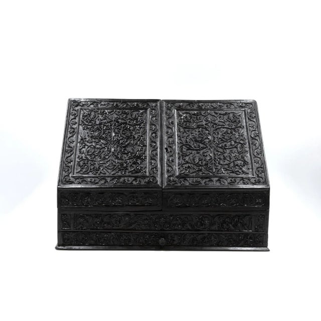 English Mid 19th Century Anglo-Indian Carved Solid Ebony Stationery Box For Sale - Image 3 of 11