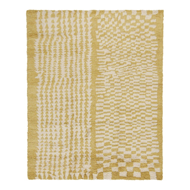 Rug & Kilim’s Moroccan Style Rug in Gold & White Geometric Pattern, High Pile For Sale