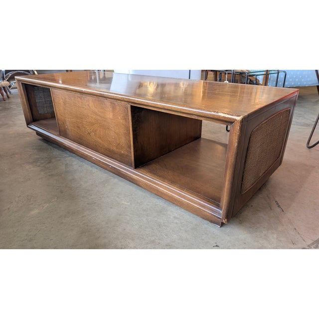 1960s Emphasis Attributed to Broyhill Premier Walnut Cocktail Table For Sale In Charleston - Image 6 of 10