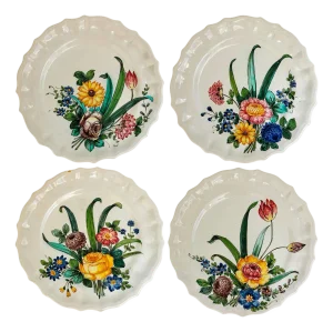 Antique Cantagalli Italian Renaissance Majolica Hand-Painted Floral Plates - Set of 4