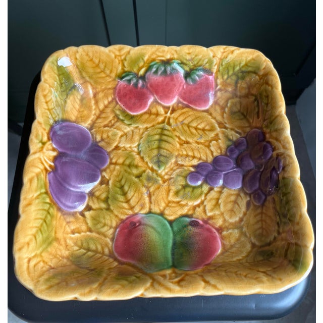 1930s Sarreguemines Majolica Barbotine Serving Bowl, France For Sale In Houston - Image 6 of 9