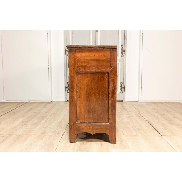 Italian Early 19th Century Walnut Three Drawers over Two Doors Buffet For Sale - Image 11 of 16