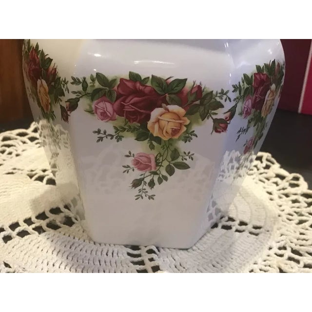 Vintage Royal Albert Old Country Roses Biscuit Jar For Sale In Orlando - Image 6 of 6