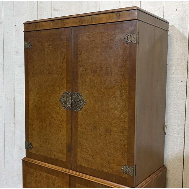 English Bar Buffet in Walnut and Walnut Burl, 1950s For Sale - Image 15 of 18