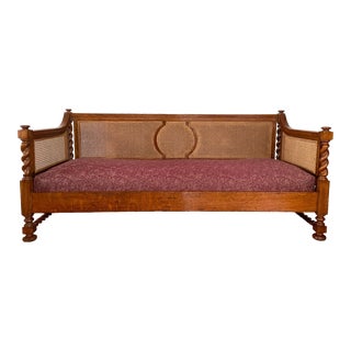 Early 20th Century Bergère Cane Daybed For Sale