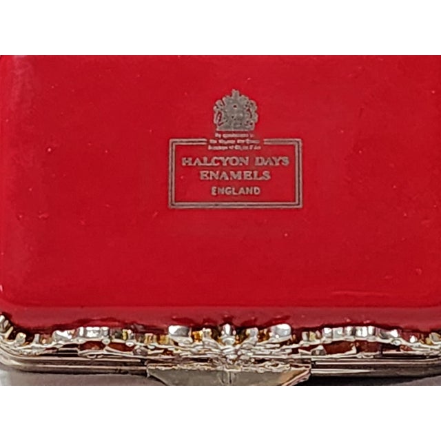 Metal Rare Halcyon Days Swarovski Crystal Trinket Pill Box Vintage Handcrafted Gilbert Collection Enamel For Sale - Image 7 of 10
