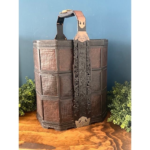 Chinese Large Antique Chinese Wedding Basket With Brass Mounts, Circa 1880–1920 For Sale - Image 3 of 18