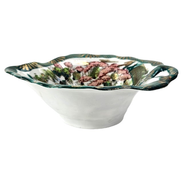 Meiji–Taishō Japanese Hand-Painted Asymmetric Bowl — Figural Garden, c.1900–1920 For Sale - Image 4 of 18