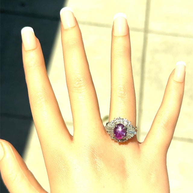 Metal 3.93 Carat Purple Star Sapphire Diamond Platinum Burst Ring, Size 8.5 For Sale - Image 7 of 7