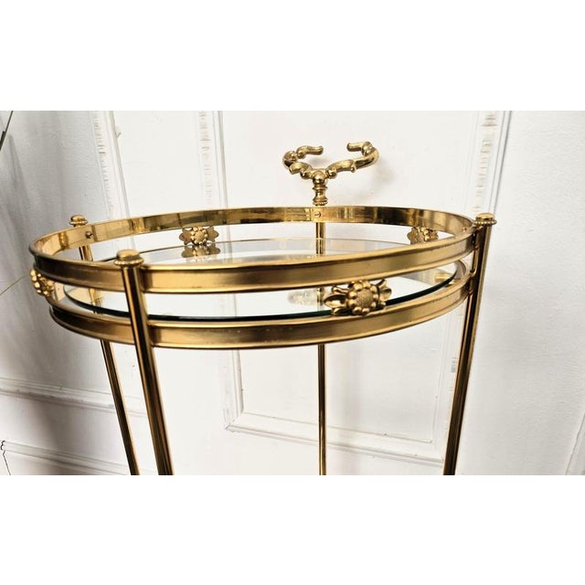 Metal Italian Hollywood Regency Round Two-Tier Brass and Glass Bar Cart from Milo Baughman, 1970s For Sale - Image 7 of 9