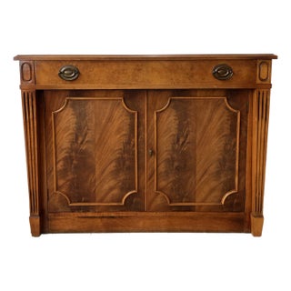 Mid Century Saginaw Furniture Hideaway Extendable Dining Table For Sale