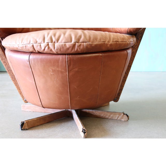 Pacific Green Tavarua Swivel Lounge Chair Palm Wood and Leather C. 2000s For Sale - Image 11 of 13