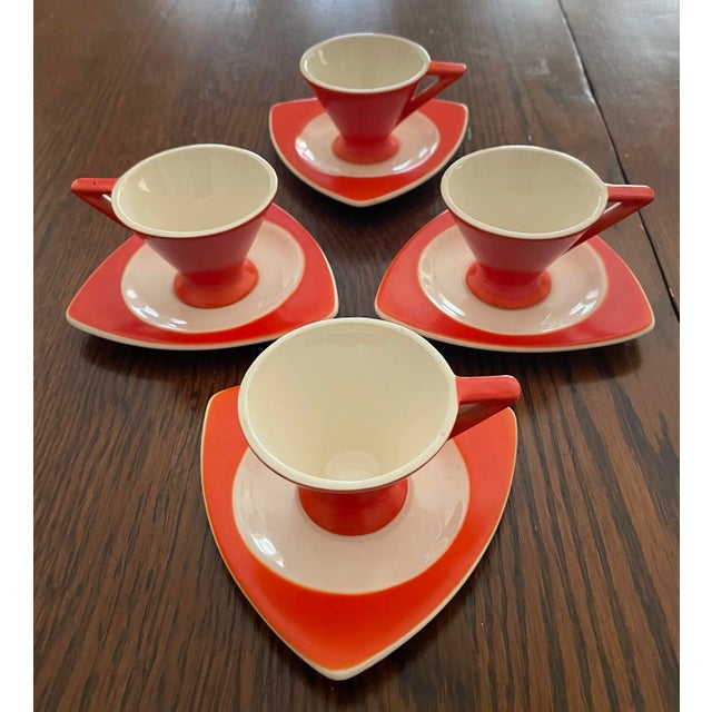 Art Deco 1930s Art Deco Salem Tricorne Streamline Mandarin Orange Cups and Saucers - Set of 4 For Sale - Image 3 of 11