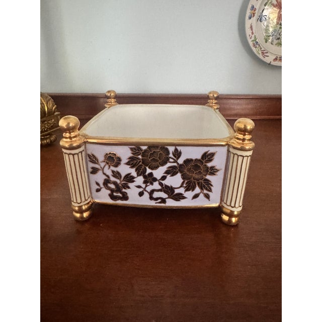 Early 20th Century Early 20th Century Morimura French Empire Style Blue Floral Cachepot For Sale - Image 5 of 9