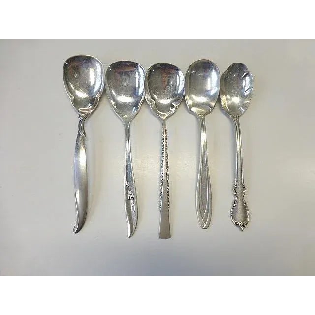 F.B. Rogers Silver Co. Mid Century Modern Silverplate Sugar Shell Spoons- Set of 5 For Sale - Image 4 of 4