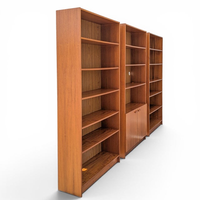 Mid-Century Modern Set of Three Mid-Century Teak Bookcases For Sale - Image 3 of 18
