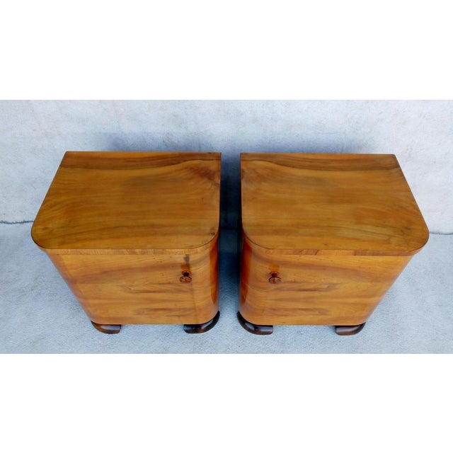 Very nice bedside tables in the style of Art Deco, Modernism, in original authentic condition. Made of walnut, beech and...