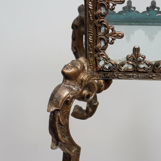 Late 19th Century Patinated and Gilded Bronze Parlor Aquarium For Sale - Image 4 of 13