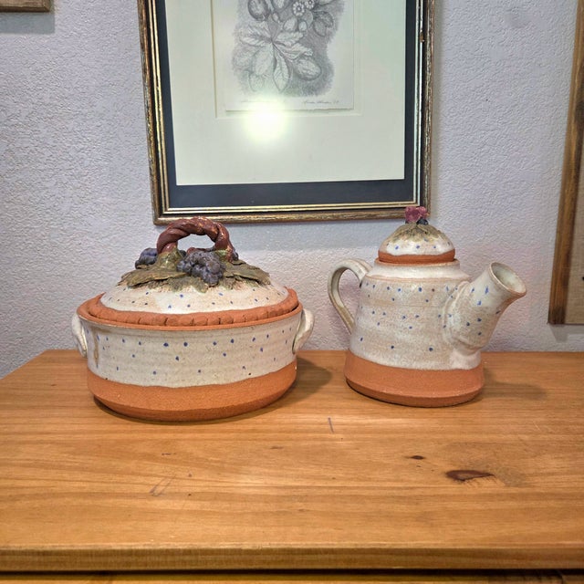 Mid 20th Century Sandra Schmitt McKenzie River Pottery Stoneware Teapot & Lidded Casserole Set, Rustic Studio Art Pottery For Sale In Phoenix - Image 6 of 17