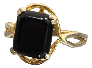 Contempo 1950s-60s Gold Tone/Black Stone Cocktail Ring