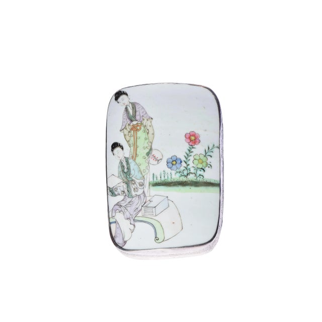 Chinese Late 19th Century Chinese Famille Rose Porcelain Shard Box For Sale - Image 3 of 10