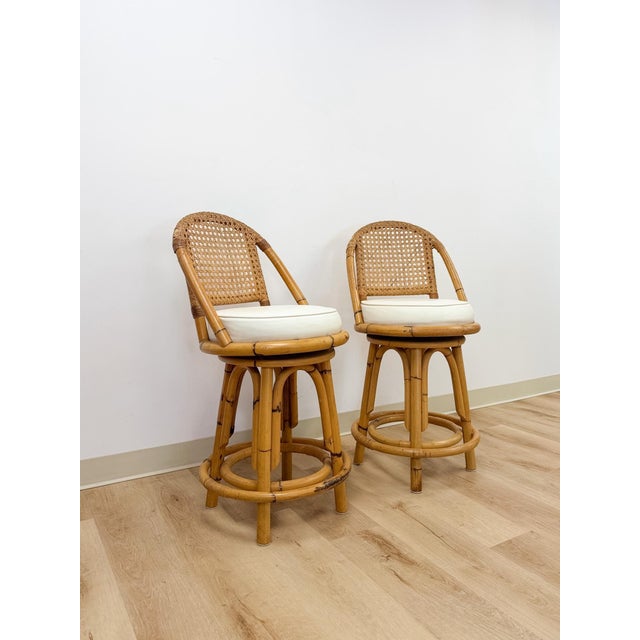 Hollywood Regency Vintage Coastal Hollywood Regency Caned Rattan Swivel Barstools Counter Height For Sale - Image 3 of 13