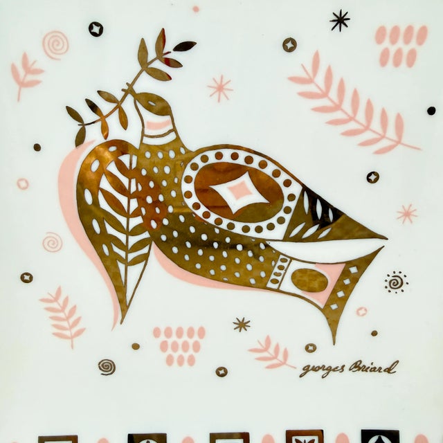 Georges Briard White Opal Glass Peace Dove Vide-Poche Plate, Briard, 1960s For Sale - Image 4 of 11