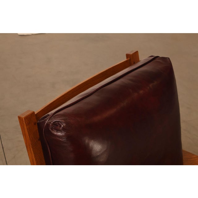 Stickley Mission Collection Pair Of Oak & Leather Bow Arm Morris Chairs For Sale - Image 9 of 18