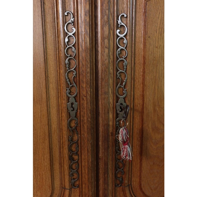 18th Century Wardrobe in Oak For Sale - Image 5 of 14