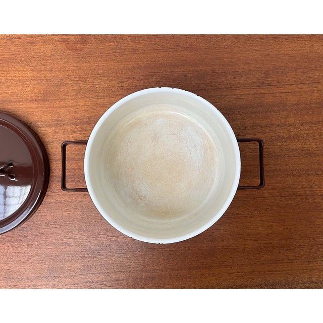 Mid-Century Modern Brown Minimalist Enamel Pot by Seppo Mallat for Finel, Finland, 1960s For Sale - Image 16 of 18