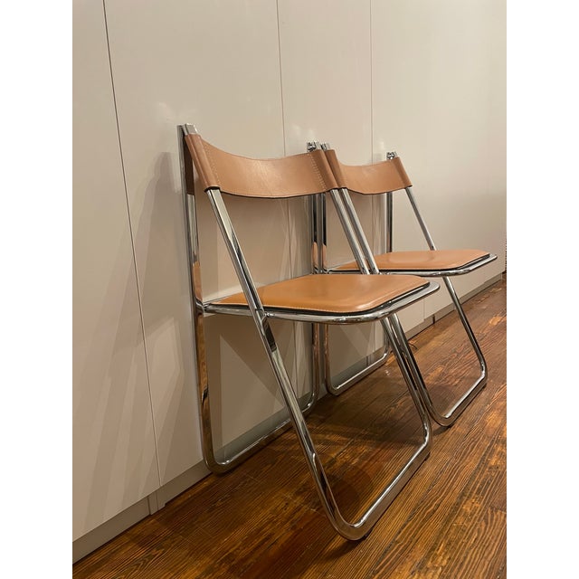Mid-Century Modern Pair of 1970s Vintage Tamara Leather and Chrome Folding Chairs by Arrben Italia For Sale - Image 3 of 13