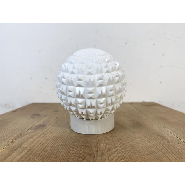 1970s Vintage White Porcelain Wall Light, 1970s For Sale - Image 5 of 12