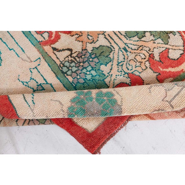 1980s Doris Leslie Blau Vintage Irish Arts & Crafts Floral Ivory Hand-Knotted Wool Rug For Sale - Image 5 of 8