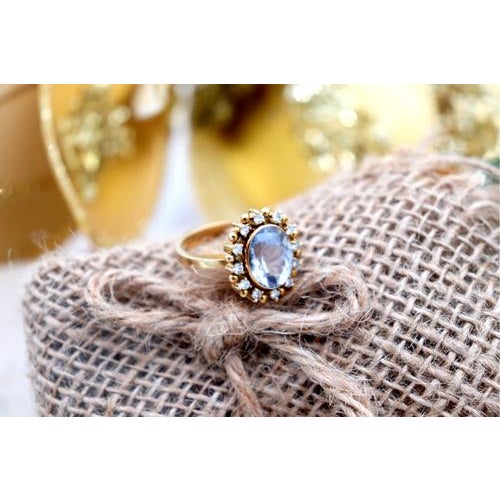 Gold Gold Ring with Diamonds For Sale - Image 8 of 9