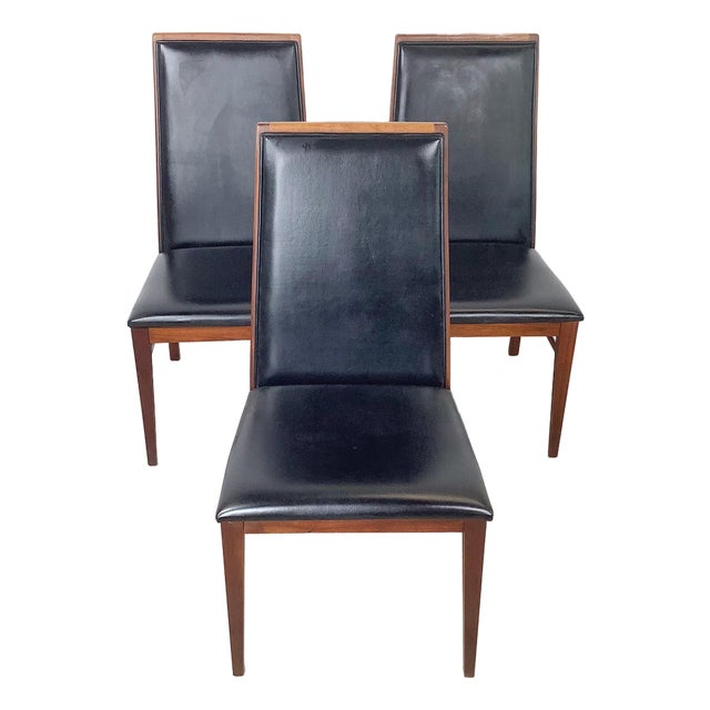 MCM Dillingham Walnut High-Back Dining Chairs, Circa 1960s, Set 3 For Sale