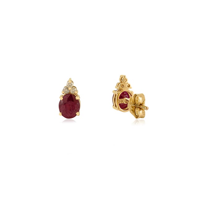 Contemporary 1.75 Ct Oval Cut Ruby and Diamond Crown Stud Earrings in 14k Gold- A Pair For Sale - Image 3 of 16
