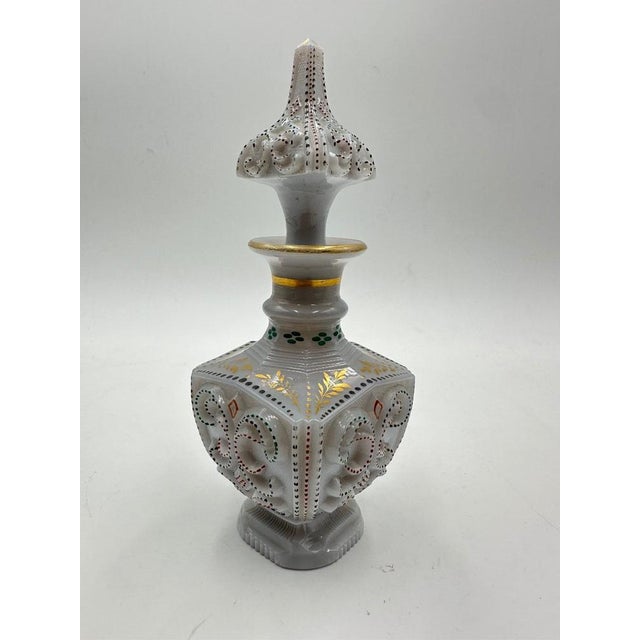 White Opaline Bottle with Enamelled Relief Decoration, 19th Century For Sale - Image 4 of 10