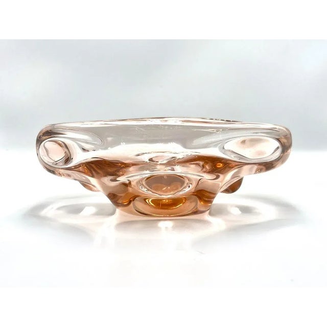 Mid-Century Modern Art Glass Bowl attributed to Jaroslav Beránek for Skrdlovice, 1960s For Sale - Image 3 of 7