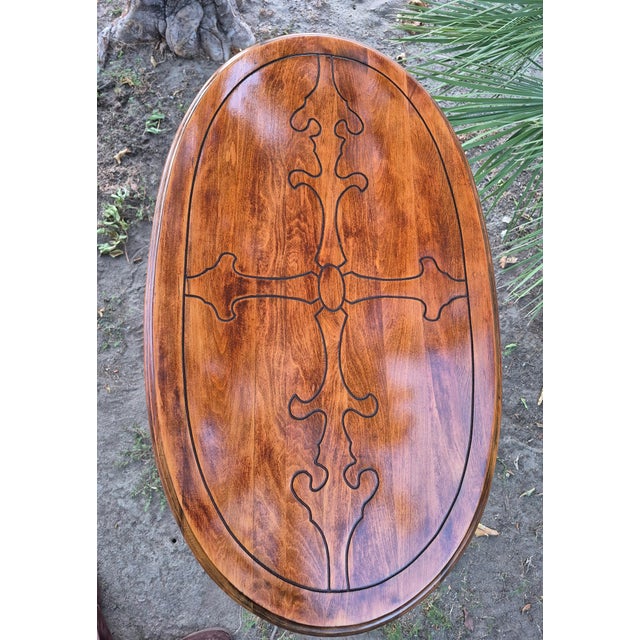 Victorian Antique Victorian Style Inlaid Oval Wooden Parlor Table With Turned Legs & Stretcher Base For Sale - Image 3 of 10