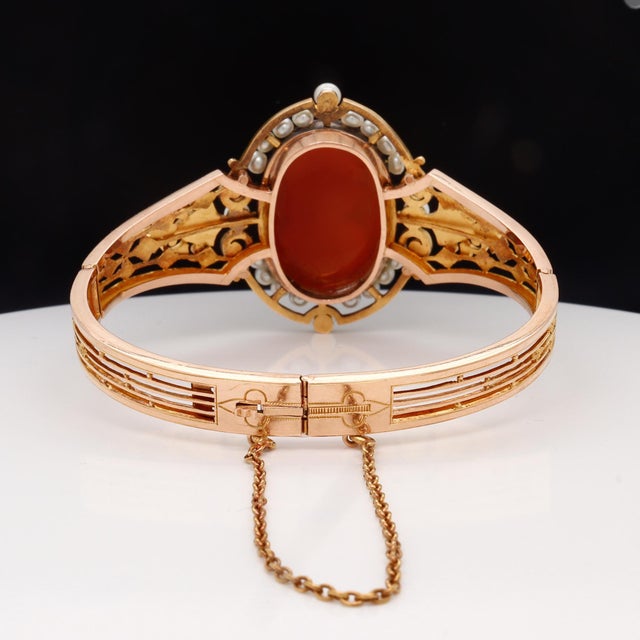 Antique Victorian 18k Gold, Seed Pearl, & Agate Cameo Bracelet For Sale - Image 12 of 14